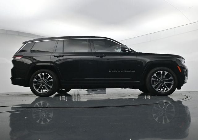 Used 2025 Jeep Grand Cherokee L Overland w/ Luxury Tech Group IV AWD/4WD image 41