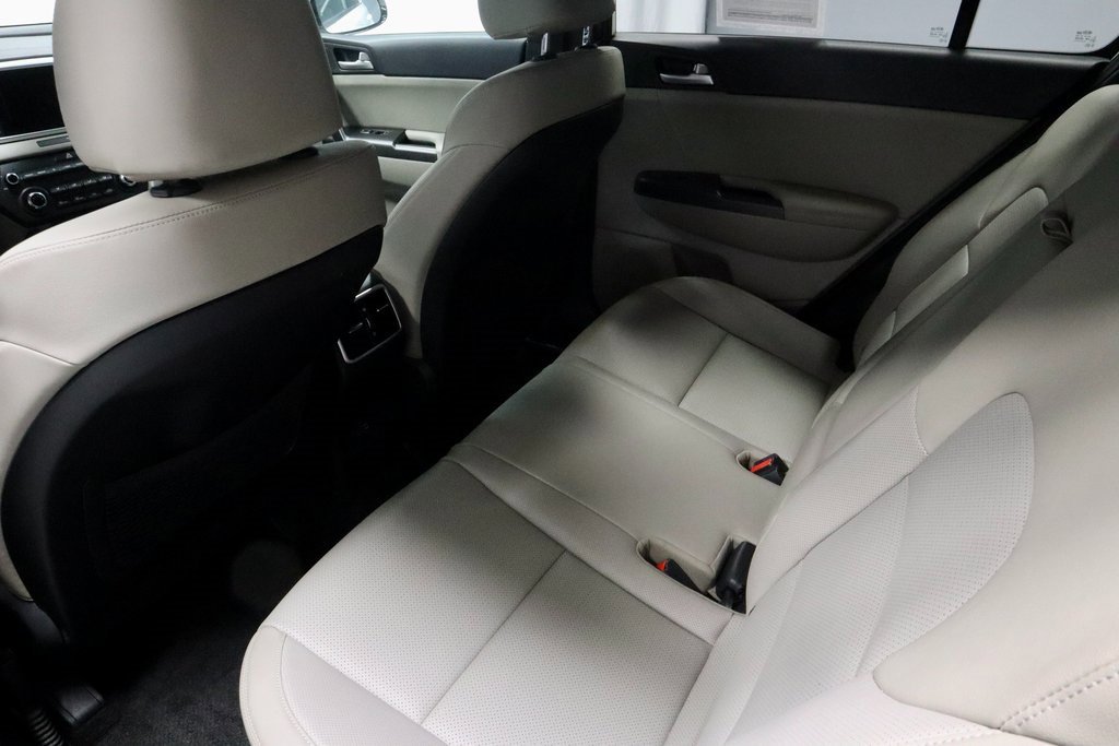 Used 2020 Kia Sportage S image 20