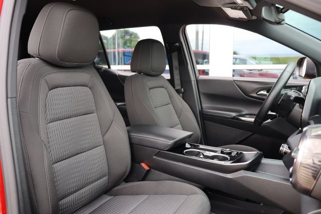 Used 2026 Chevrolet Equinox LT AWD/4WD image 34