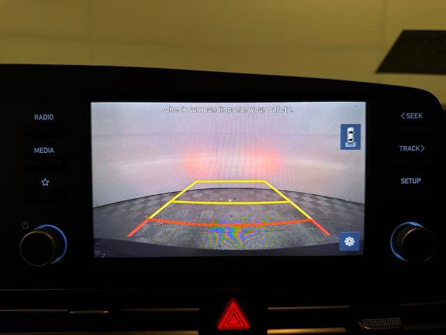 Used 2022 Hyundai Elantra SEL FWD image 27