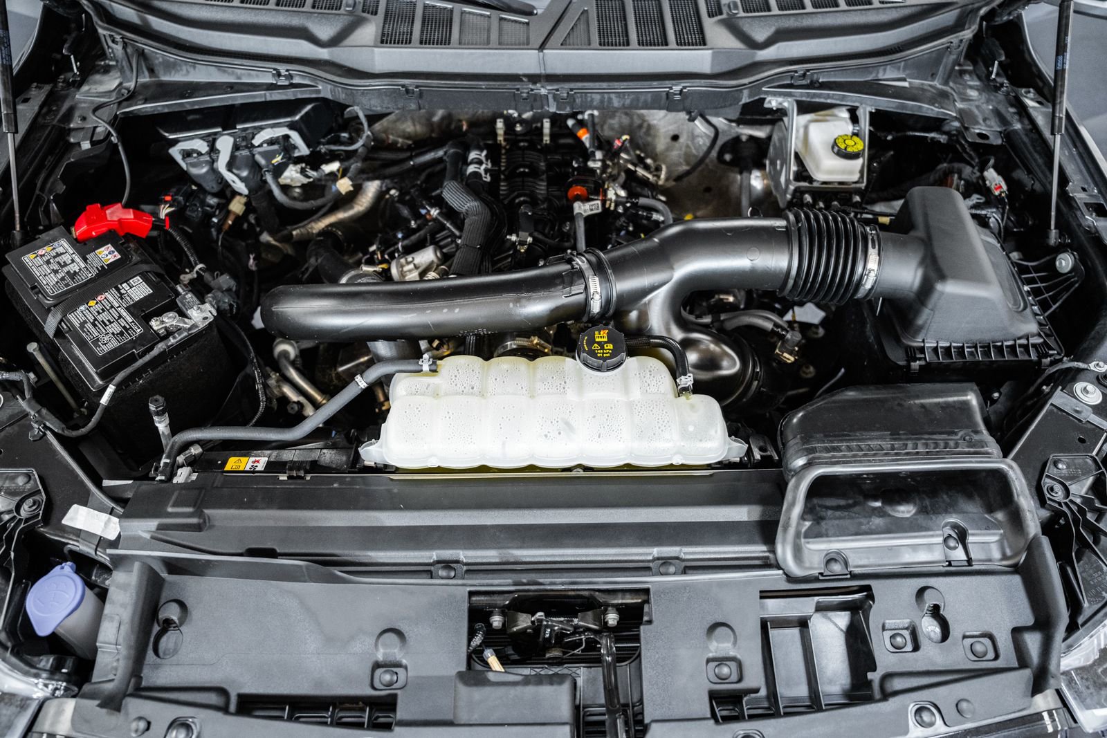 Certified 2025 Ford F150 Lariat image 26