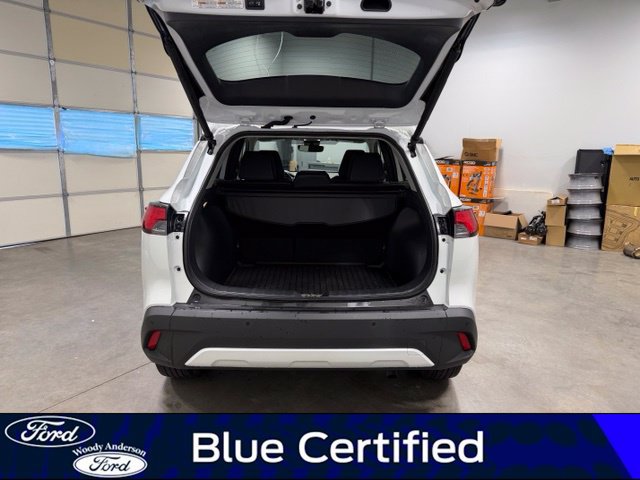Used 2022 Toyota Corolla Cross XLE w/ Convenience Package FWD image 7