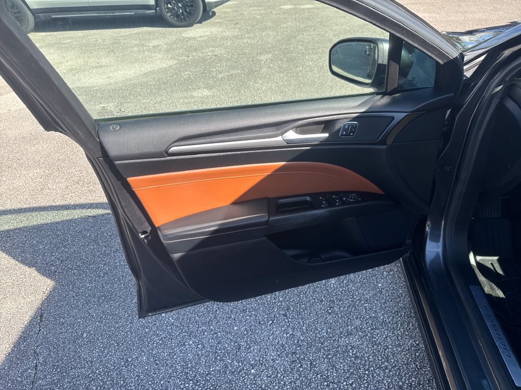 Certified 2019 Ford Fusion Titanium AWD/4WD image 15