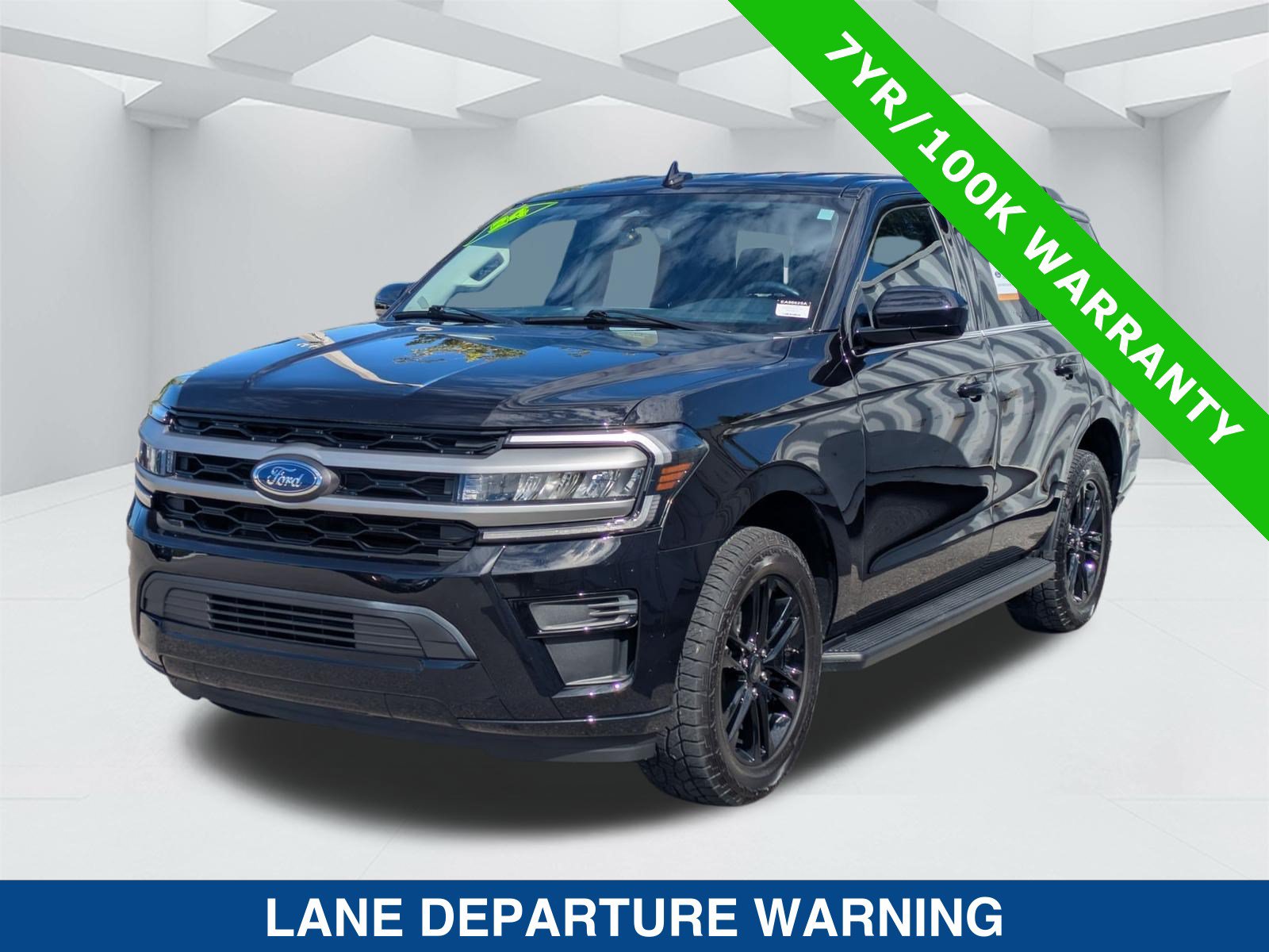 Certified 2024 Ford Expedition XLT RWD image 8