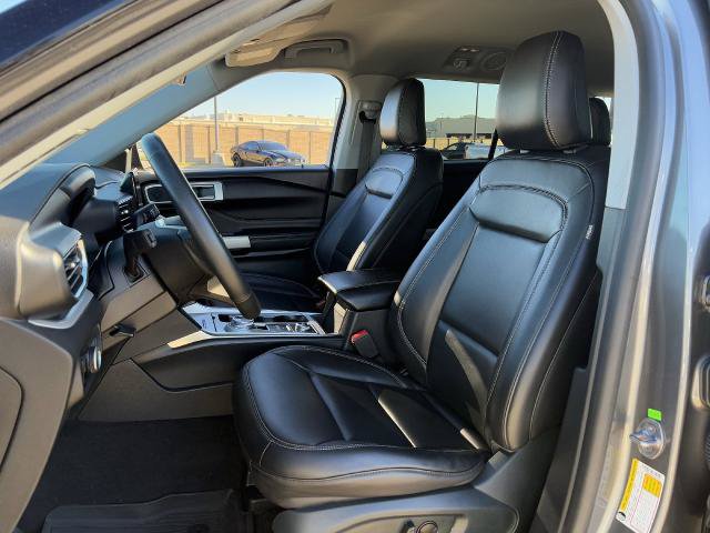 Certified 2023 Ford Explorer XLT w/ Equipment Group 202A AWD/4WD image 25