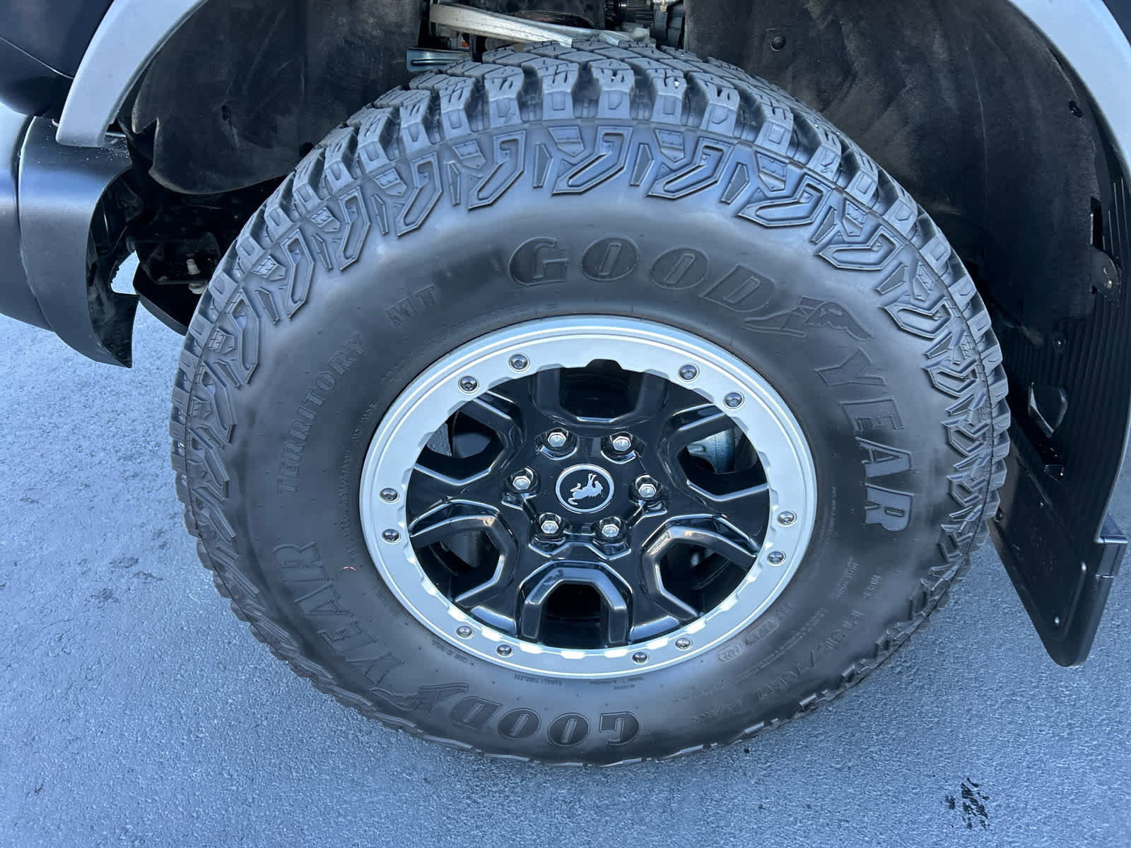 Certified 2022 Ford Bronco Badlands w/ Sasquatch Package image 11