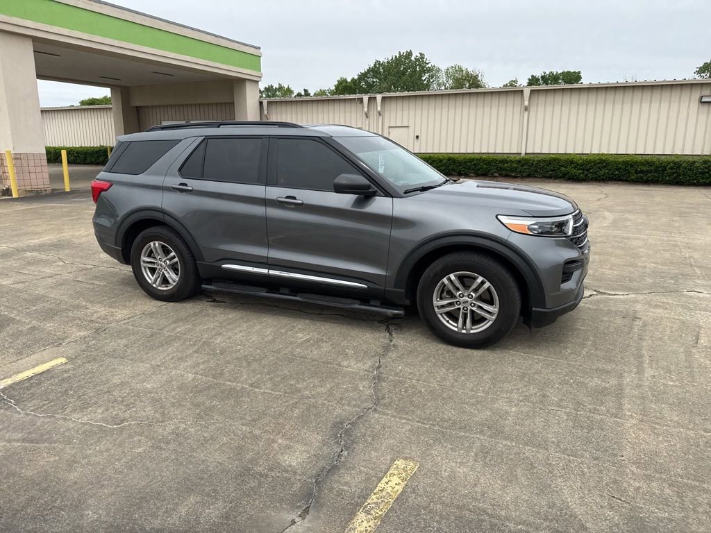 Certified 2022 Ford Explorer XLT image 13