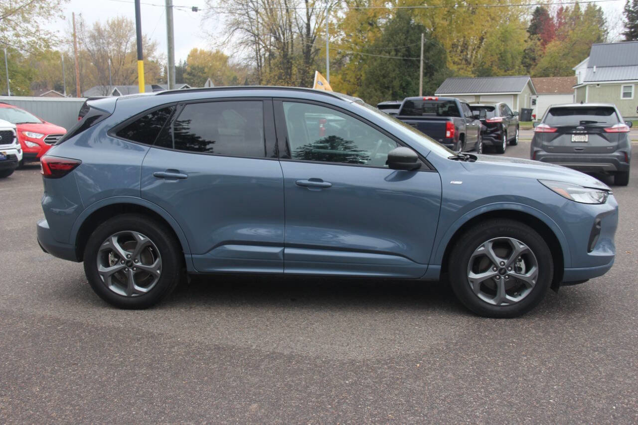 Certified 2024 Ford Escape ST-Line w/ Tech Pack #1 image 3