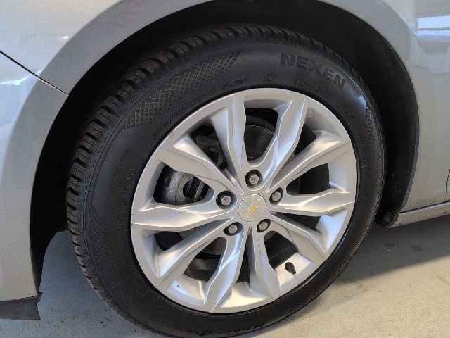 Used 2023 Chevrolet Malibu LT image 11