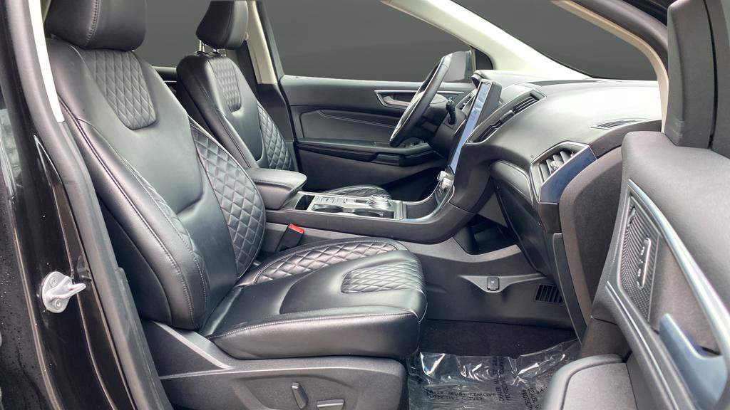 Certified 2024 Ford Edge Titanium AWD/4WD image 23