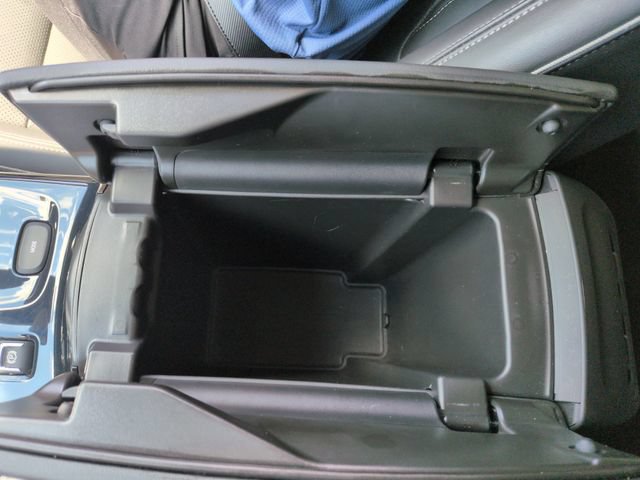 Used 2021 Buick Envision Essence w/ Sport Touring Package FWD image 46