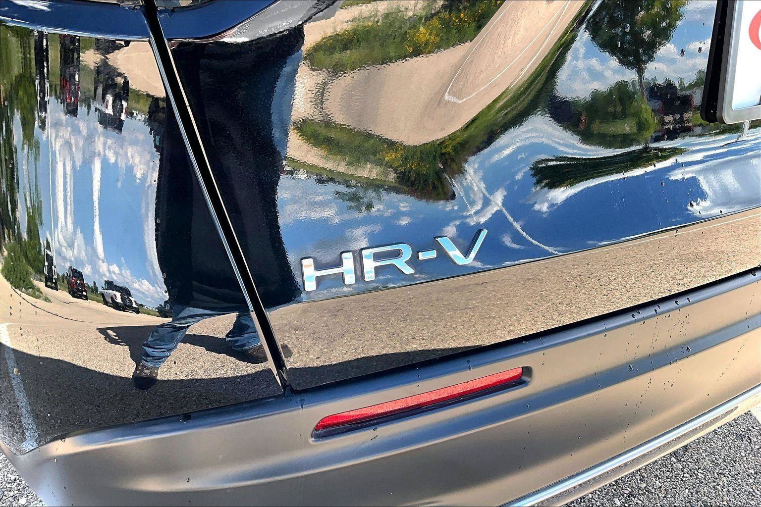 Used 2024 Honda HR-V Sport image 9