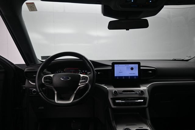 Certified 2023 Ford Explorer XLT AWD/4WD image 9