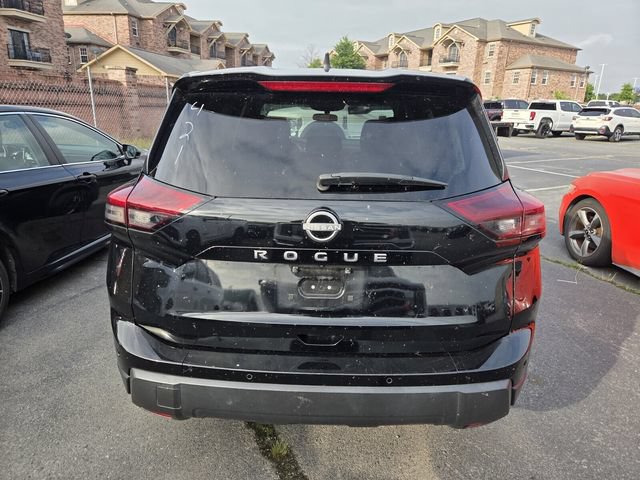 Used 2024 Nissan Rogue S FWD image 9
