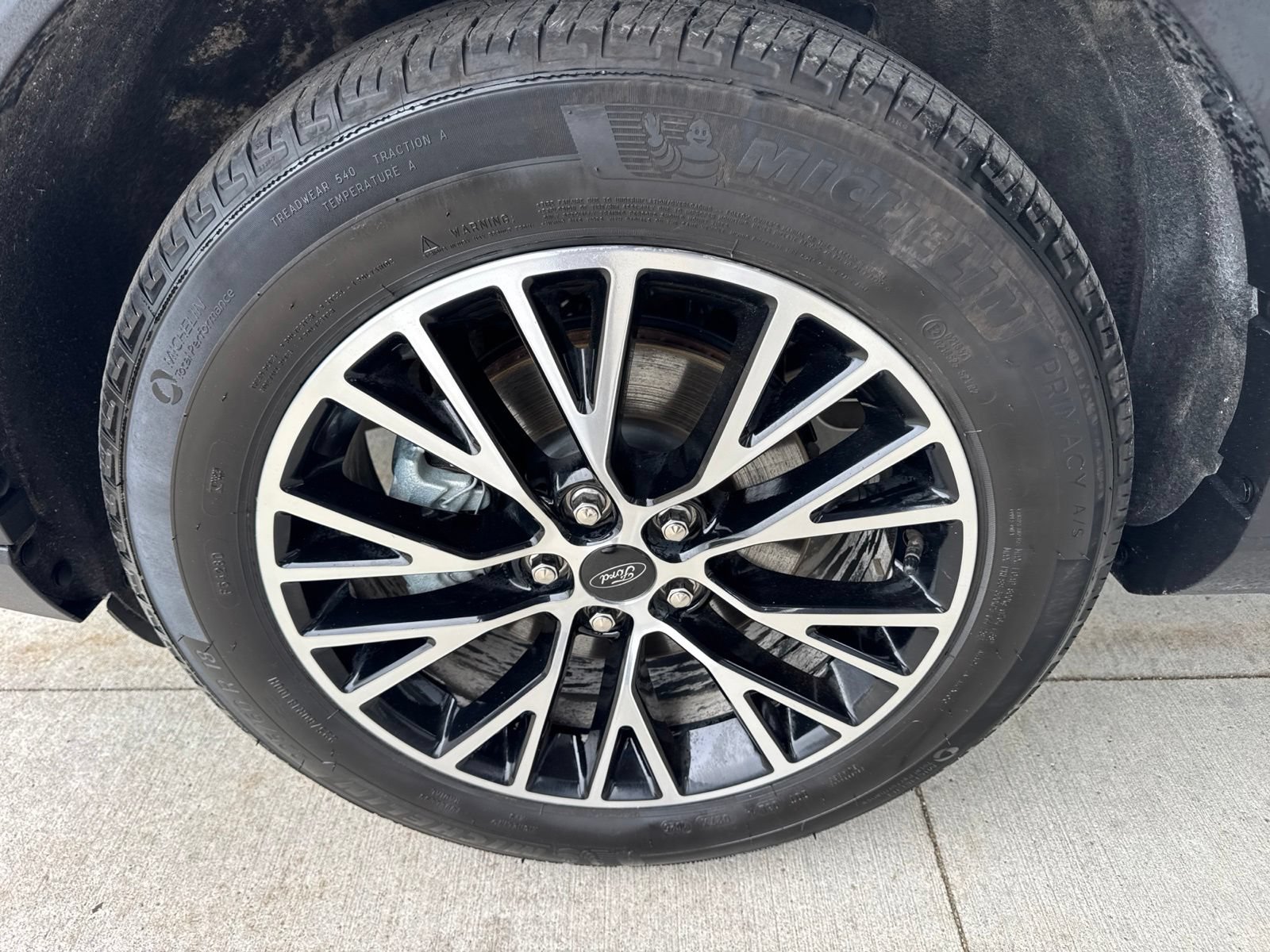Certified 2025 Ford Escape SE FWD image 17