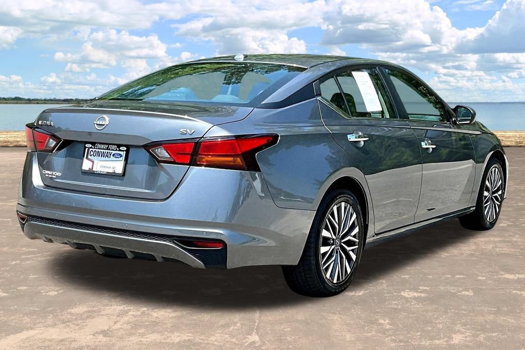 Used 2024 Nissan Altima 2.5 SV FWD image 8