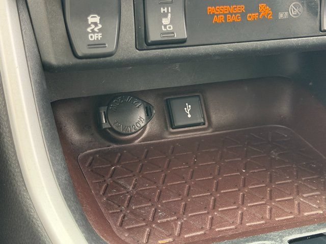 Used 2020 Toyota RAV4 Limited w/ All Weather Liner Package AWD/4WD image 26