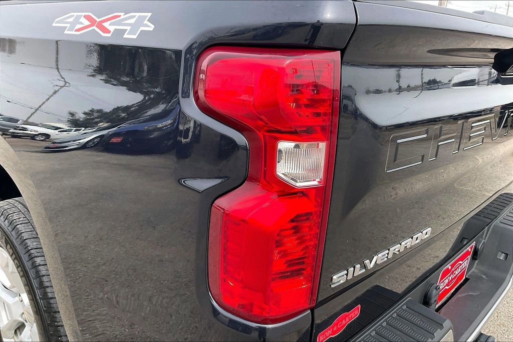 Used 2022 Chevrolet Silverado 1500 LT image 20