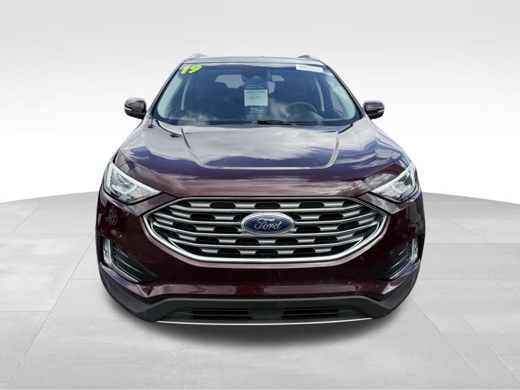 Certified 2019 Ford Edge Titanium w/ Cold Weather Package image 9