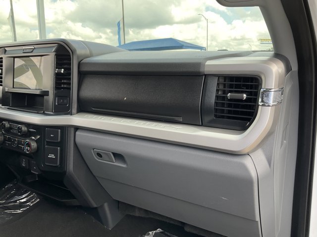 Certified 2025 Ford F350 XLT AWD/4WD image 17