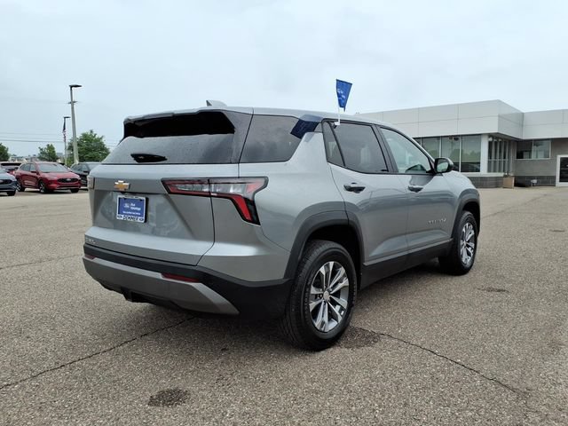 Used 2026 Chevrolet Equinox LT w/ Convenience Package II FWD image 7