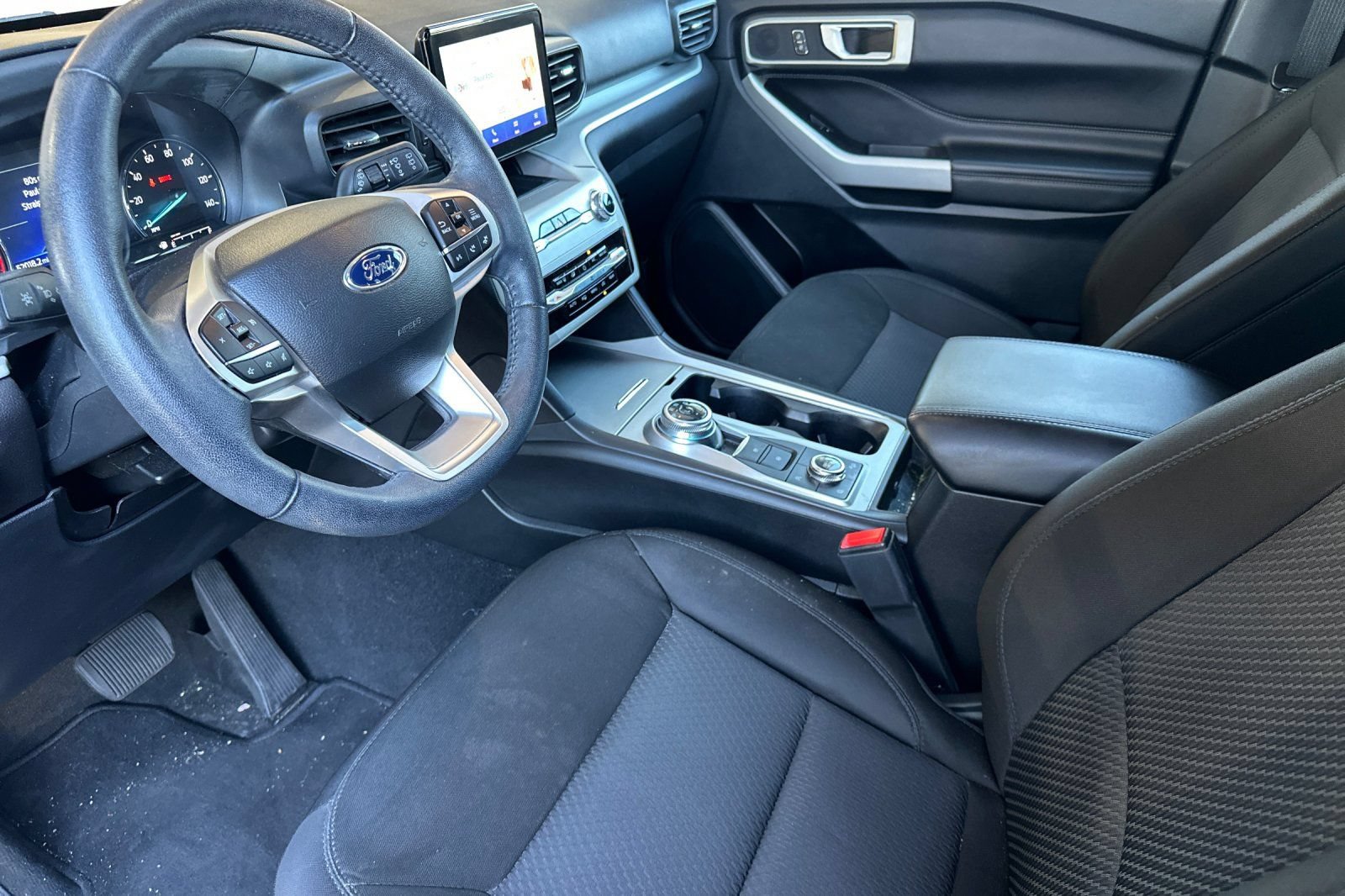 Certified 2023 Ford Explorer XLT AWD/4WD image 9