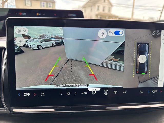 Certified 2025 Ford Expedition Max Platinum image 28