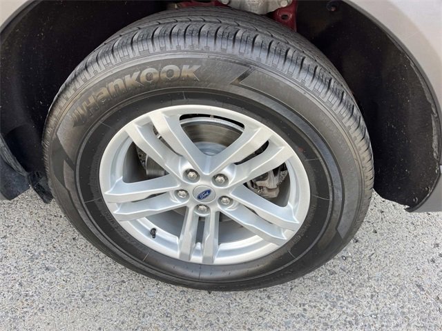 Certified 2021 Ford Explorer XLT w/ Equipment Group 202A image 11