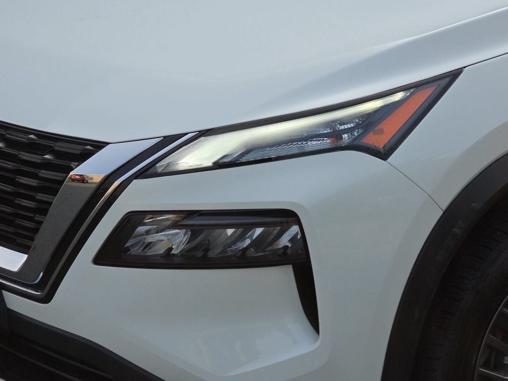 Used 2021 Nissan Rogue S AWD/4WD image 27