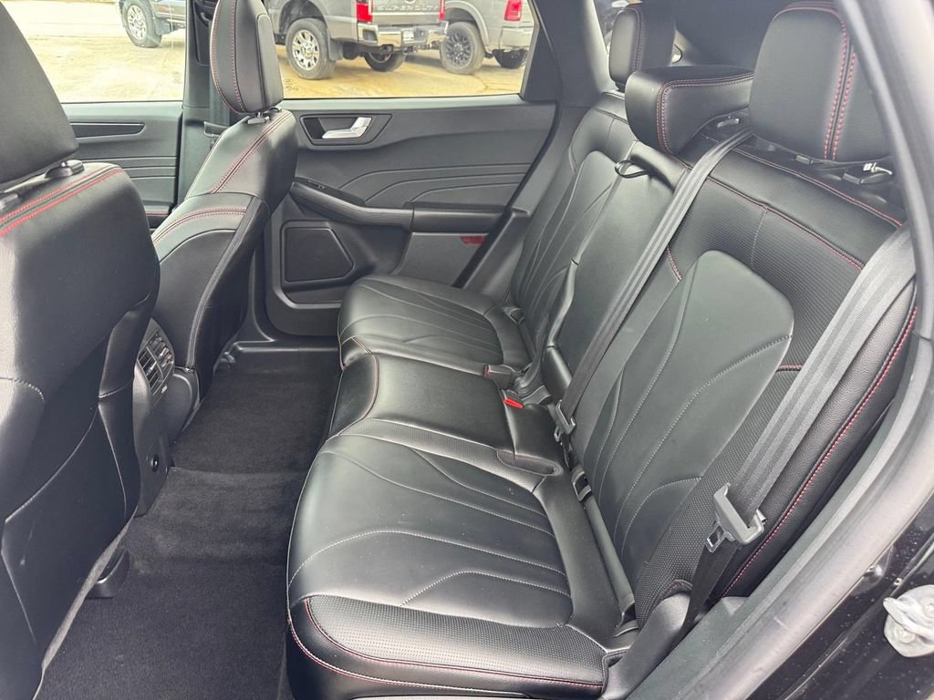 Certified 2025 Ford Escape ST-Line Elite w/ Premium Technology Package AWD/4WD image 11
