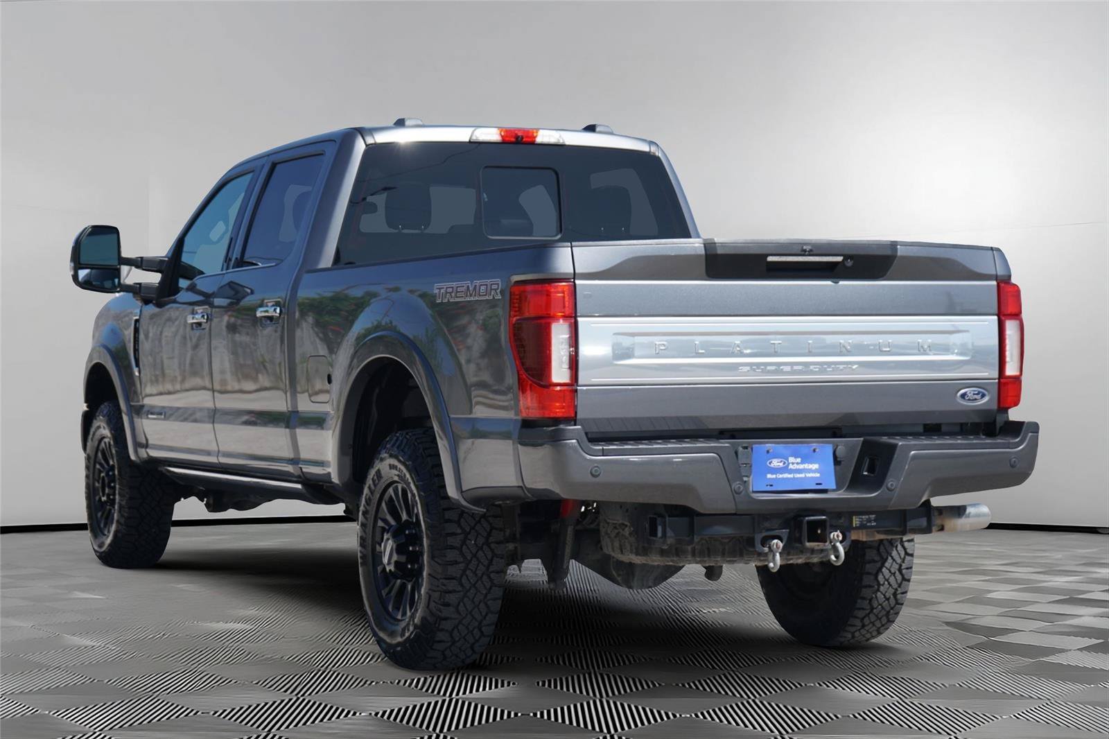 Certified 2021 Ford F250 Platinum w/ Tremor Off-Road Package AWD/4WD image 6