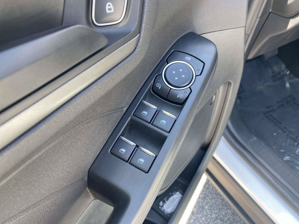 Certified 2025 Ford Escape Active FWD image 17