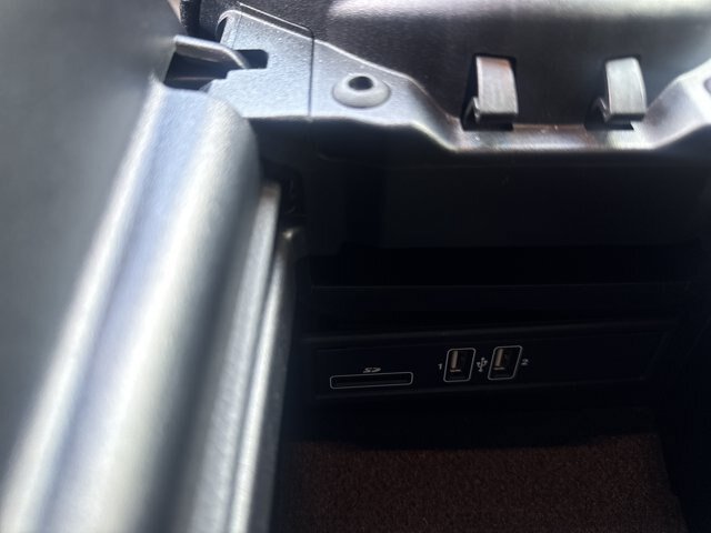Used 2019 Mercedes-Benz E 300 image 27