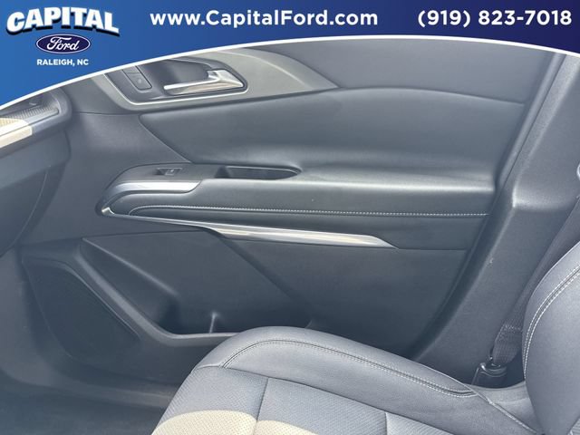 Used 2025 Chevrolet Traverse LT w/ Midnight/Sport Edition FWD image 28