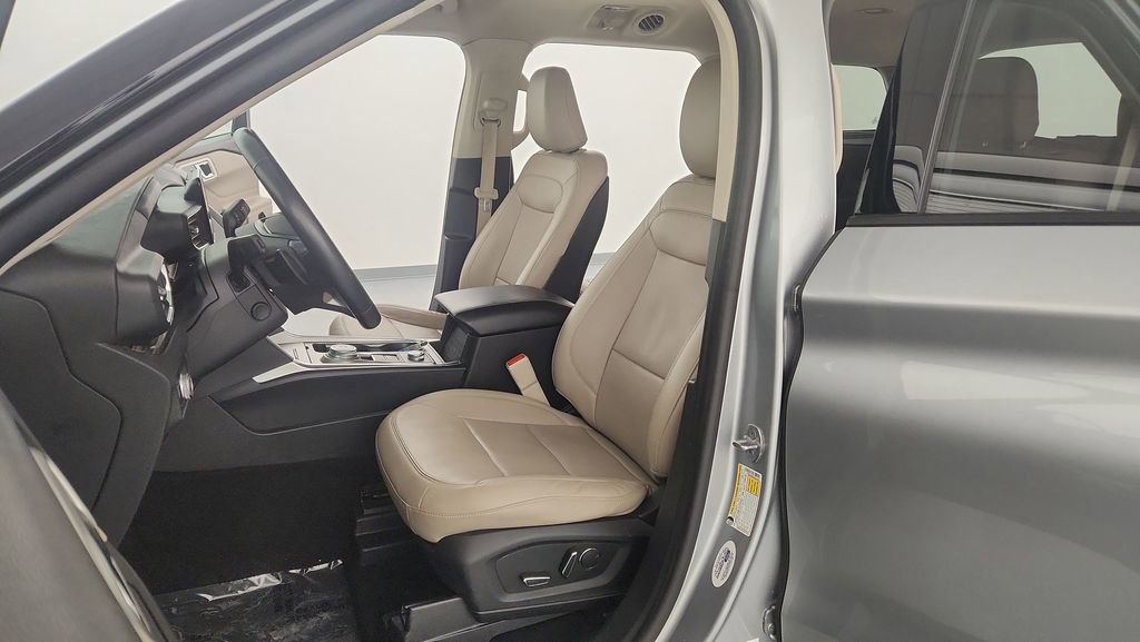 Certified 2020 Ford Explorer Limited w/ Class III Trailer Tow Package image 15