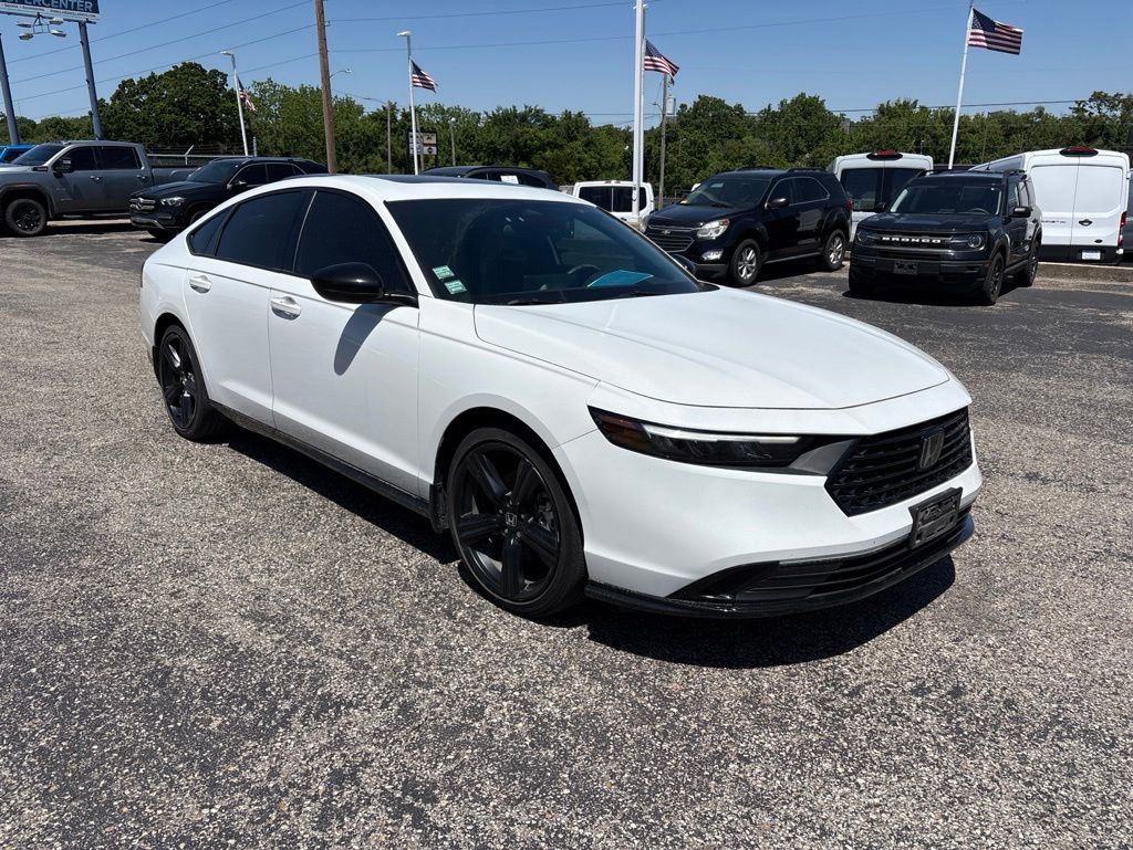 Used 2023 Honda Accord Sport image 1