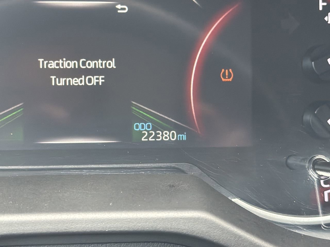 Used 2024 Toyota RAV4 LE FWD image 28