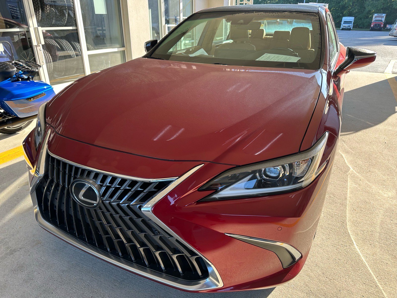 Used 2022 Lexus ES 350 w/ Premium Package FWD image 1