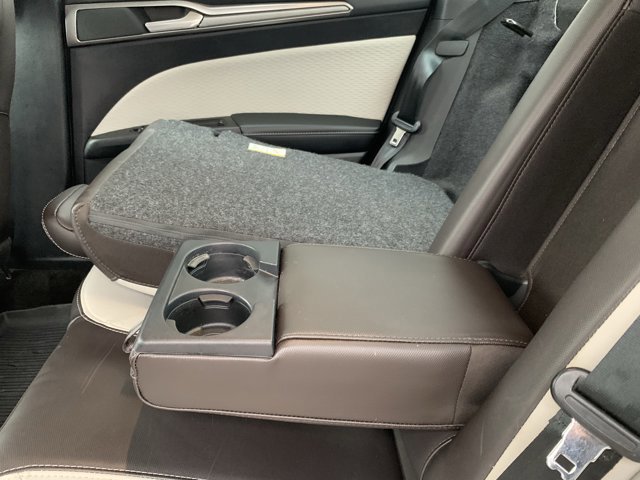 Certified 2019 Ford Fusion SE w/ Equipment Group 151A image 22