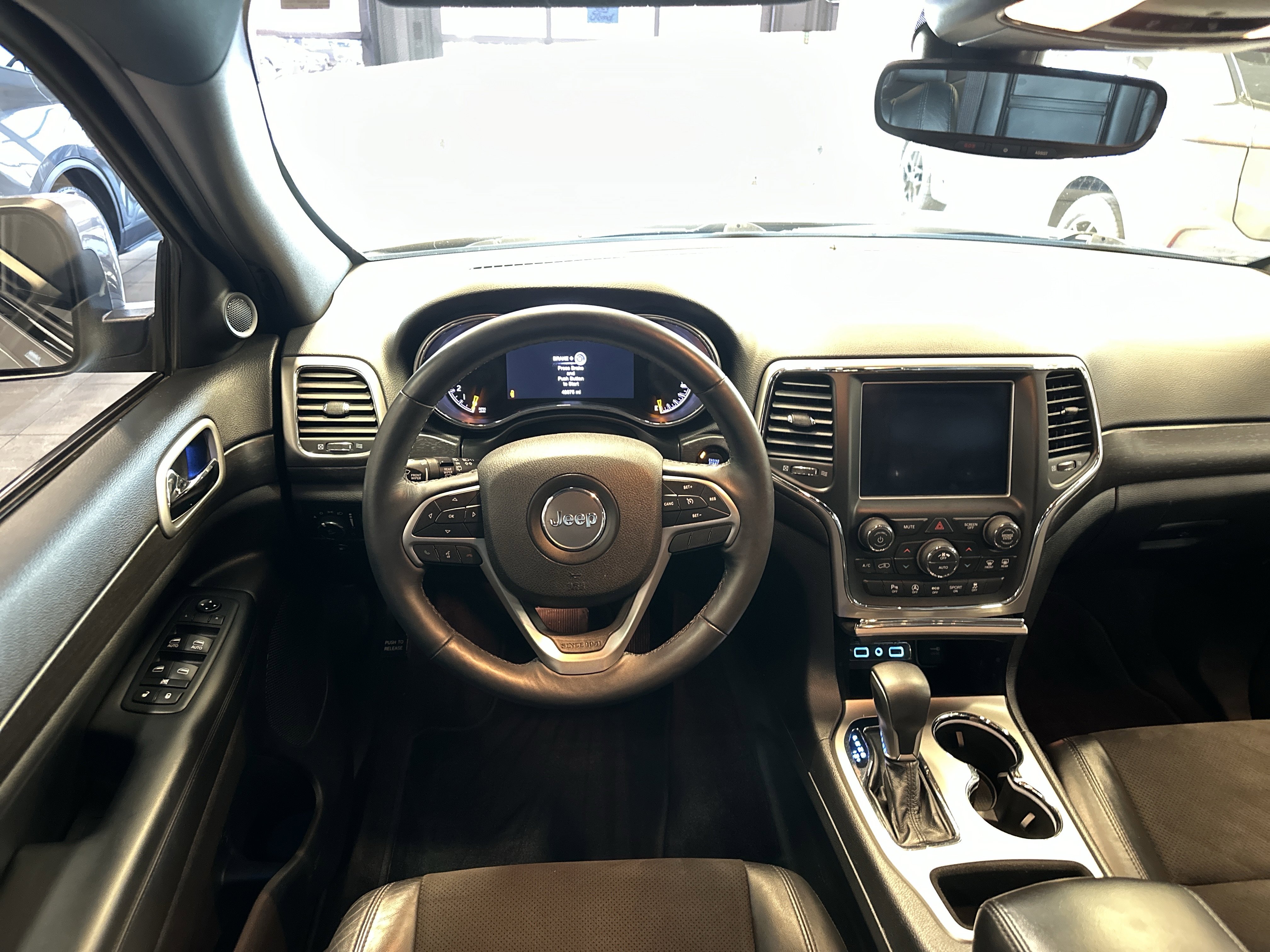 Used 2018 Jeep Grand Cherokee Altitude video 2