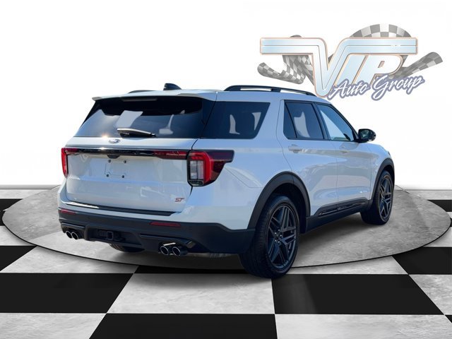 Certified 2025 Ford Explorer ST AWD/4WD image 4
