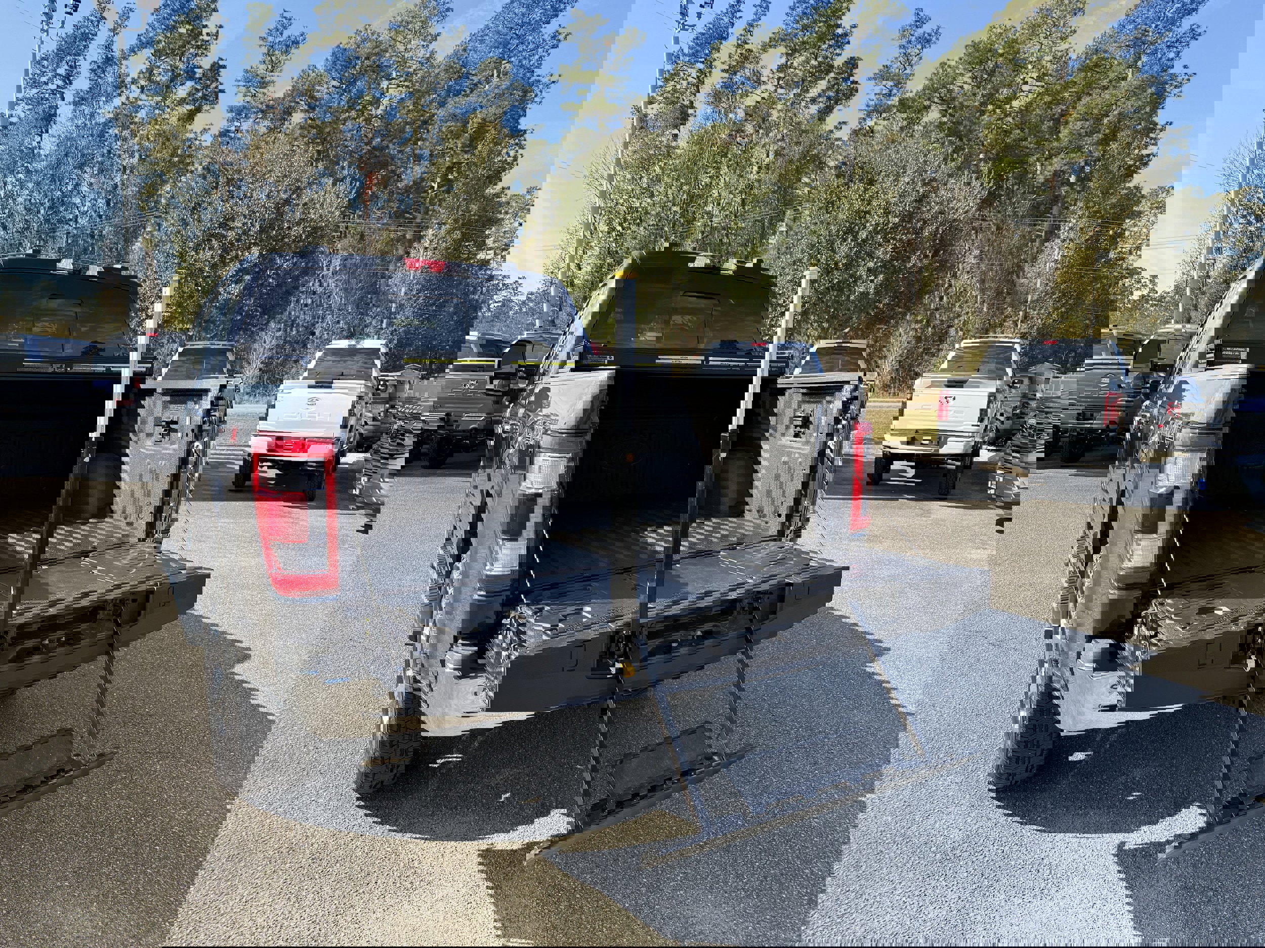 Certified 2022 Ford F150 Lariat w/ Equipment Group 502A High image 12