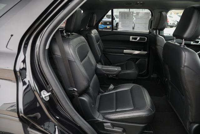 Certified 2022 Ford Explorer XLT w/ Equipment Group 202A image 37