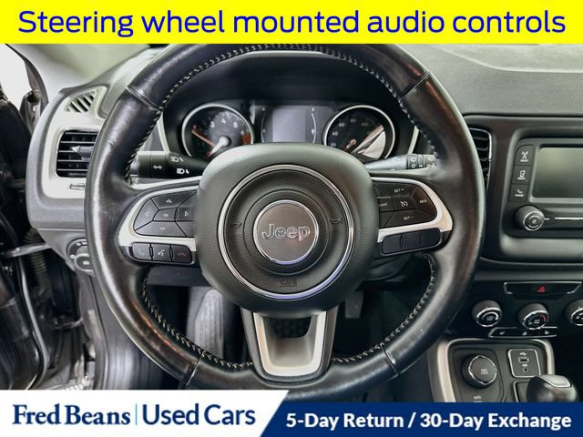 Used 2018 Jeep Compass Latitude w/ Cold Weather Group AWD/4WD image 14