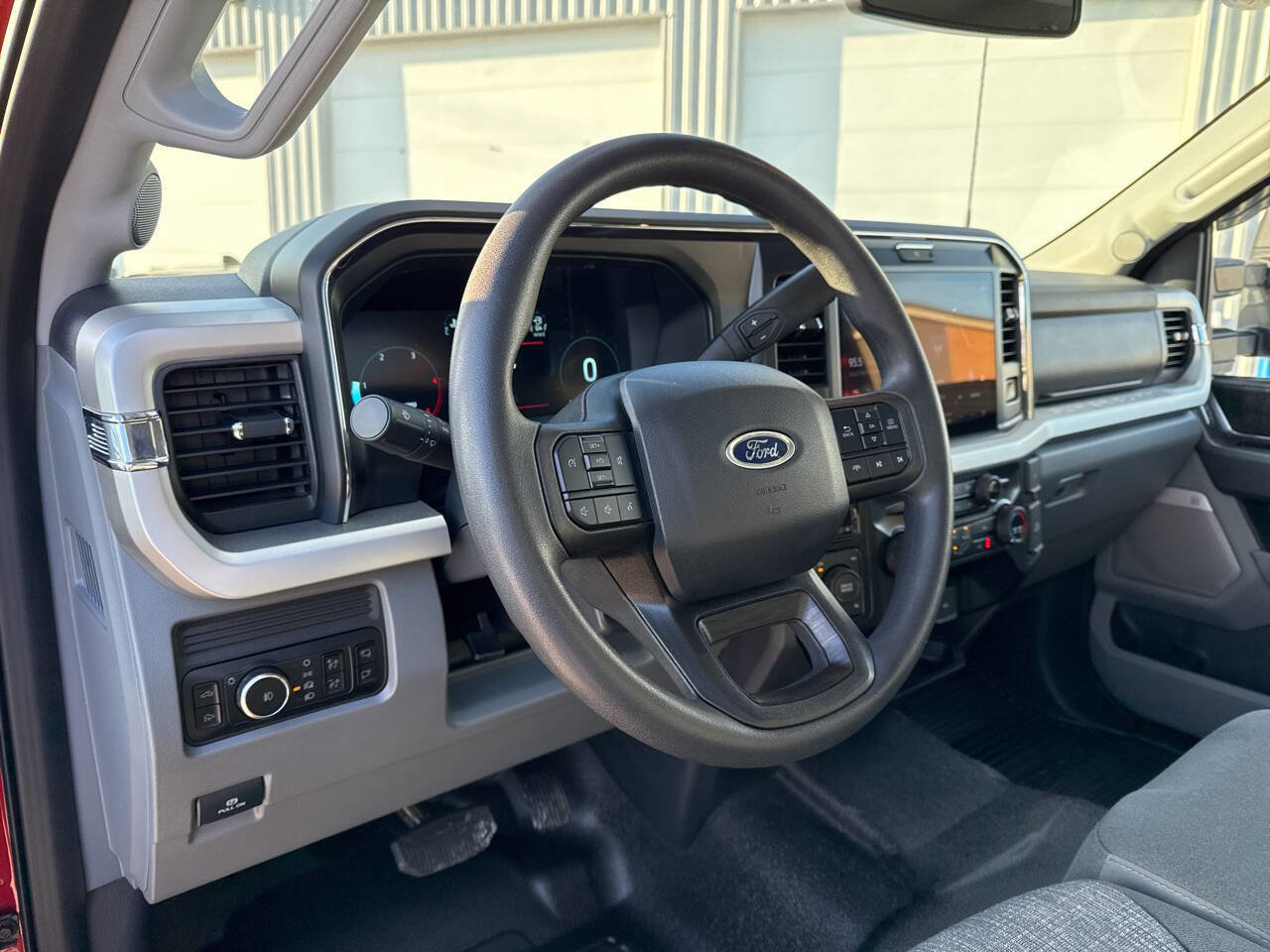 Certified 2025 Ford F350 XLT w/ Black Appearance Package image 37