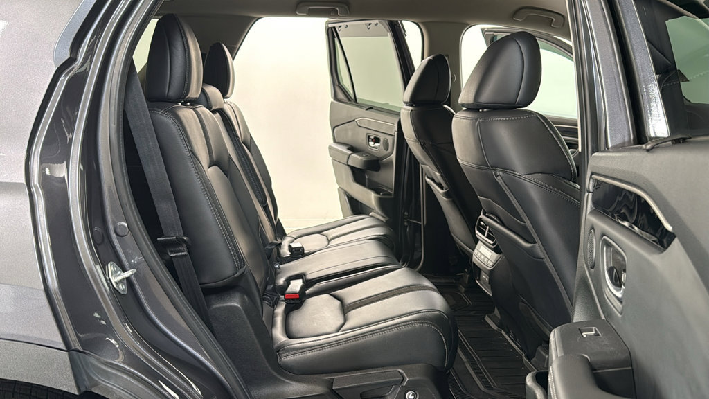 Used 2025 Honda Pilot EX-L image 21