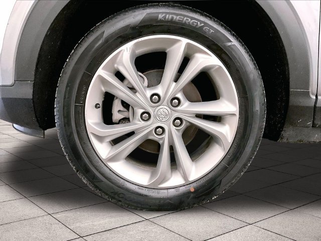 Used 2023 Buick Encore GX Preferred w/ Cold Weather Comfort Package AWD/4WD image 8