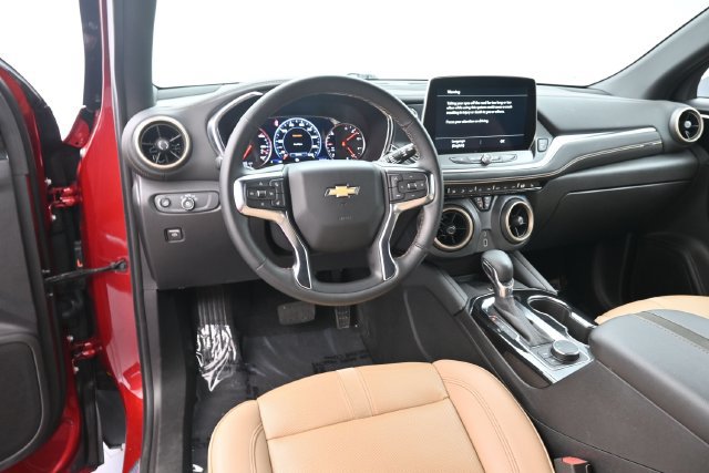 Used 2024 Chevrolet Blazer Premier w/ Driver Confidence II Package FWD image 16
