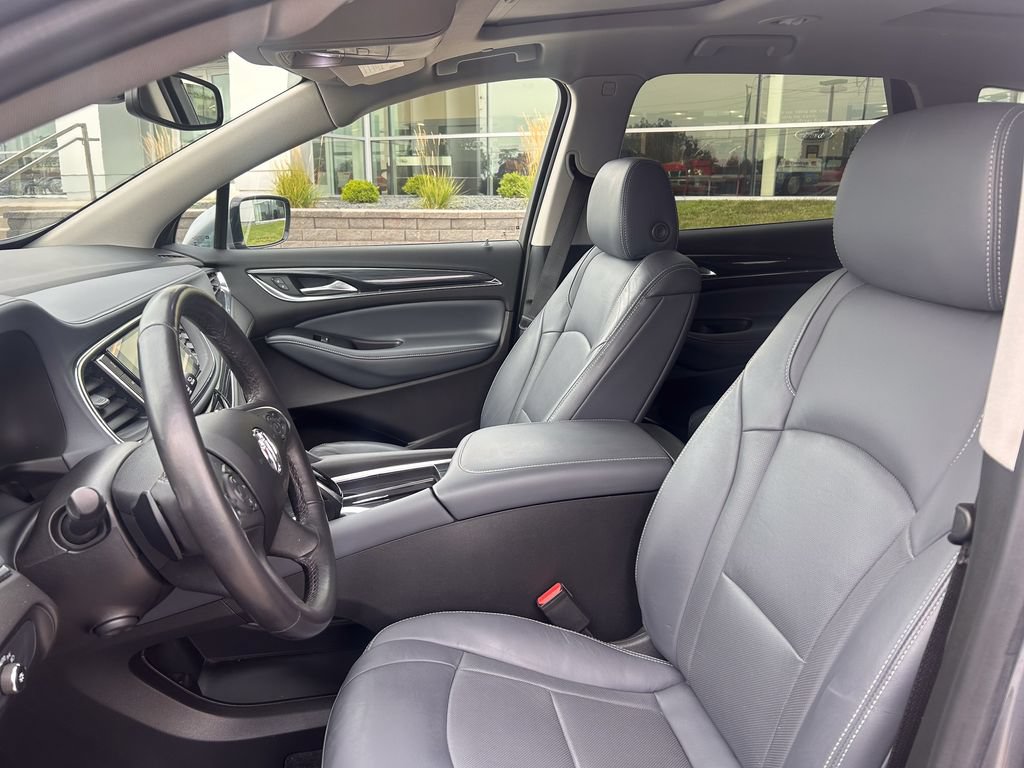 Used 2021 Buick Enclave Premium w/ Sun and Sites Package AWD/4WD image 10