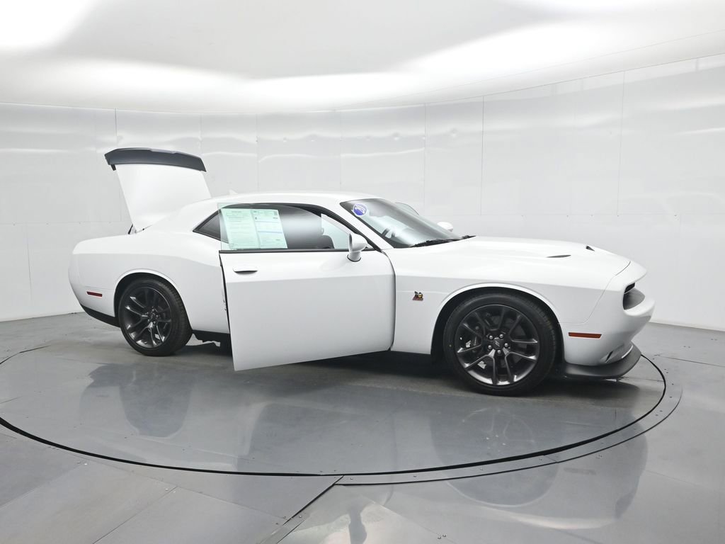 Used 2020 Dodge Challenger R/T Scat Pack RWD image 28